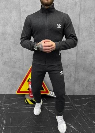 Якісний чоловічий преміум комплект в стилі адідас adidas стильний строгий костюм зіп кофта мастерка і штани спортивний стильний приталений2 фото