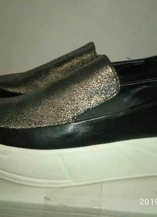 Новые туфли слипоны 36р натуральная кожа1 фото