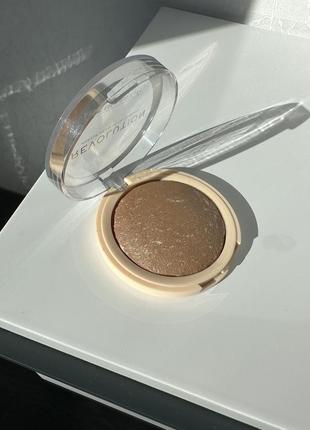 Бронзер для лица makeup revolution оттенок take a vacation
