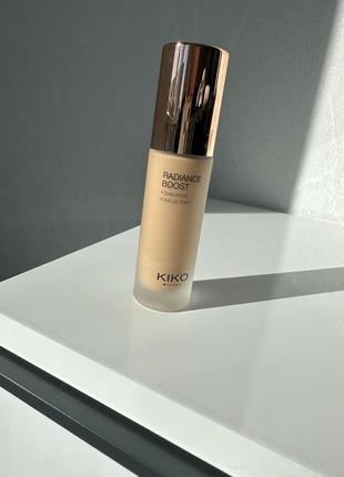 Тональна основа kiko radiance boost 4.5 gold 28мл