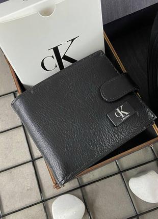 Подарочный мужской набор calvin klein кожаный ремень и кожаный кошелек в подарочной упаковке2 фото