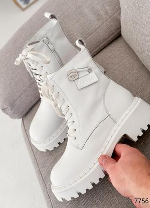 Трендовые белые женские ботинки берцы зимние на массивной подошве кожаные с мехом,натуральная кожа8 фото