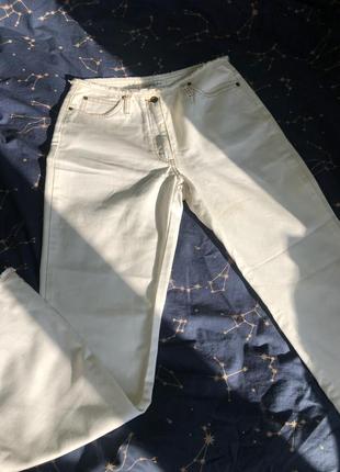 Джинсы брюки брюки коттон белого цвета