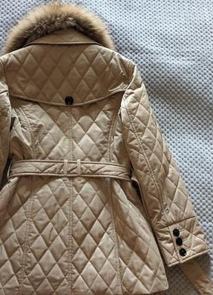 Шикарна стьогана куртка дорогого бренду burberry з натуральним хутром, м-л6 фото