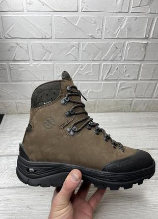 Жіночі черевики hanwag gore tex, lowa