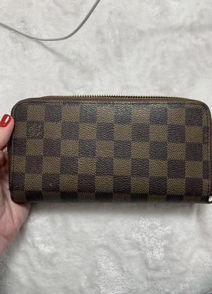 Кошелек в стиле lv