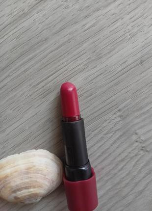 Матовая помада shiseido perfect rouge glowing matte rd325 coral glow тестер