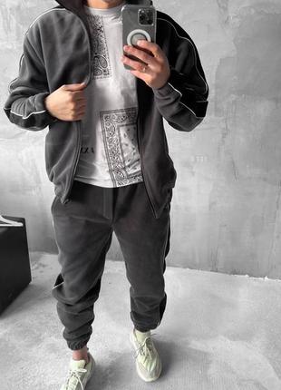 Темно сірий чоловічий теплий флісовий спортивний костюм
