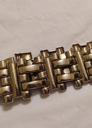 Металлический ремень с пряжкой