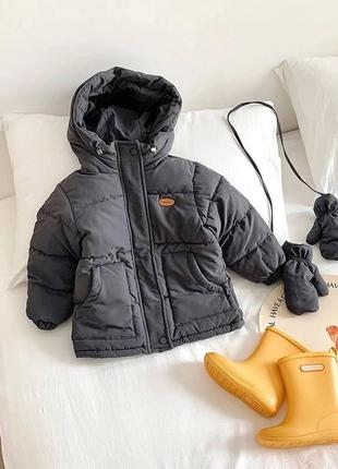 Стильная зимняя теплая куртка с перчатками в подарок