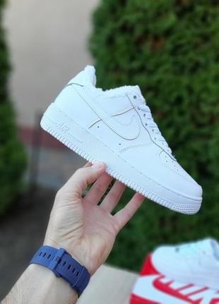 Зимние женские кроссовки nike air force 1 low найк форсы высокие на меху