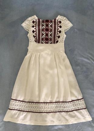 Сукня вишиванка максі біла "ромашка червоно-чорна"