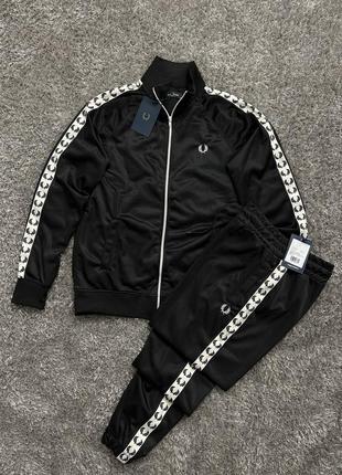 Костюм fred perry с лампасами