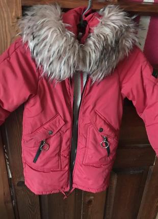 Курточка на дівчинку