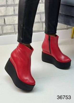 Ботинки натуральная кожа кожаные женские черные красные демисезонные байка на платформе танкетке туфли ботильоны ботинки сапоги осенние весенние5 фото