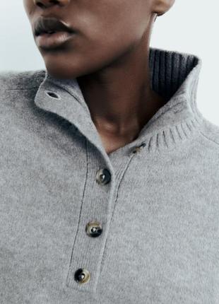 Базовый серый свитер с высоким воротником2 фото