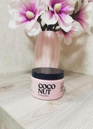 Скраб для тіла body care coco scrub coconut victorias secret pink.