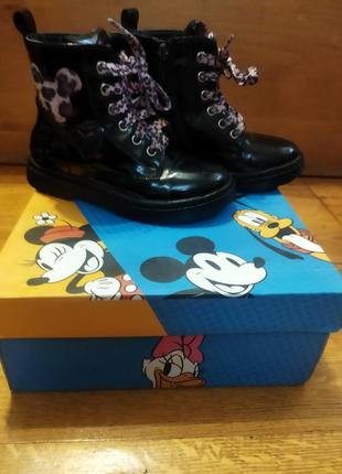 Осінні черевички disney