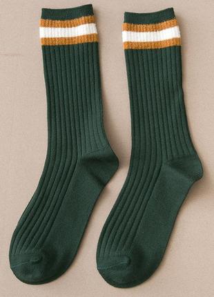Високі шкарпетки у рубчик 2 смужкии 9510 з ворсинками зверху високі носки в смужку темно-зелені