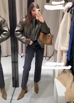 Джинсы черные прямого кроя straight fit zara 6164/053
