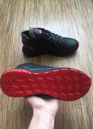 Зимові черевики reebok з натуральної шкіри / зимние кожаные ботинки рибок чорные с красным7 фото