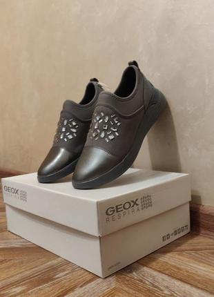 Женские сникерсы geox