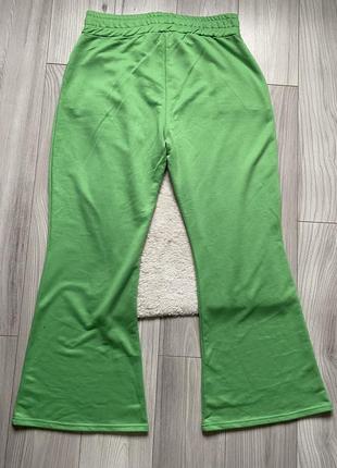 Штаны спортивные палаццо зеленые широкие клеш батал4 фото