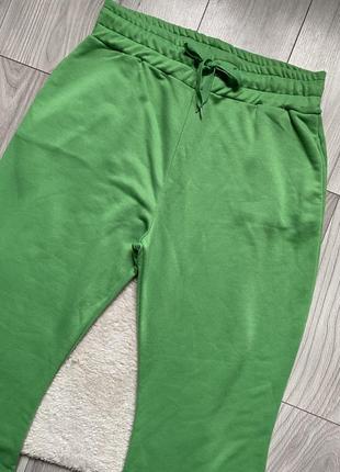 Штаны спортивные палаццо зеленые широкие клеш батал2 фото