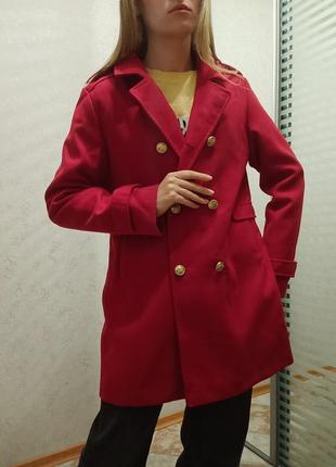 Червоне утеплене пальто2 фото