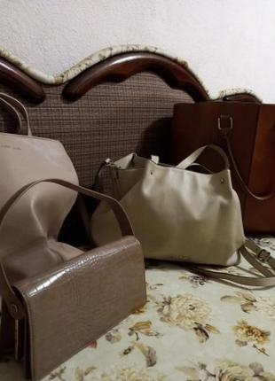 Лот з чотирьох сумочек