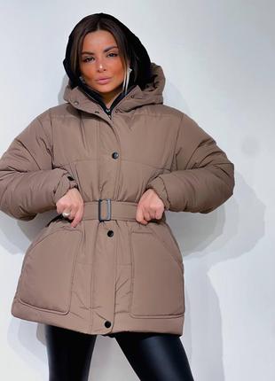 Зимняя куртка пуховик объемная с поясом средняя длина