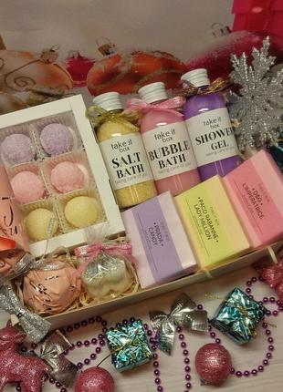 Подарок, подарочный набор для женщины, девочки на новый год / бьюти бокс