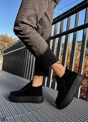 Стильные зимние ботинки в спортивном стиле на липучках на повышенной подошве5 фото