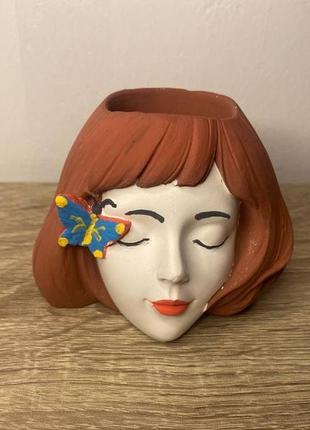 Неймовірна голова кашпо "дівчина з метеликом"