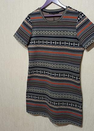 Стильное плотное утягивающее платье, р. л