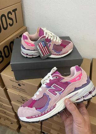 Жіночі демісезон кросівки new balance 2002r pink violet