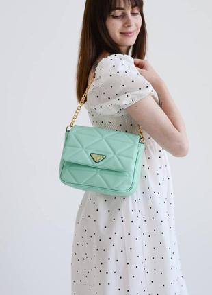 Жіноча сумка prada в гарному кольорі sale популярна модель на кожний день бренда прада