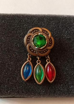 Брошка вінтажний пластик