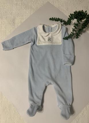 Человечек с воротничком и перчатками little nutmeg