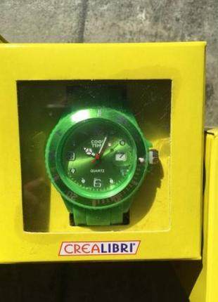 Оригінальні кварцові годинники crealibri в силіконовому корпусі італія2 фото