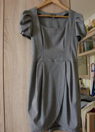 Красивое платье клетка с объемными рукавами и поясом2 фото
