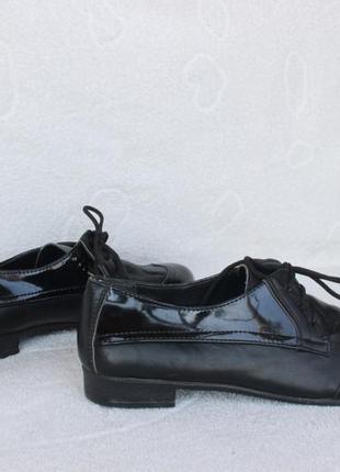 Кожаные туфли на шнурках, оксфорды, броги 36,37 размера на низком ходу3 фото