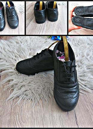 Продам туфлі