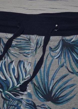 8 лет 128 см обалденные фирменные мягкие шорты шортики треники моднику листья4 фото