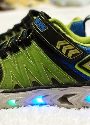 Суперские кроссовки с мигалками skechers, 25.5р