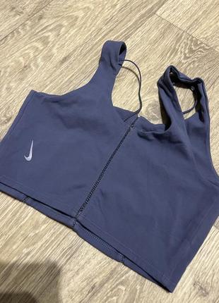 Спортивный топ nike4 фото