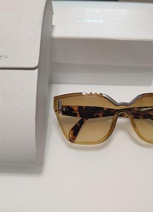 Солнцезащитные очки prada spr16t