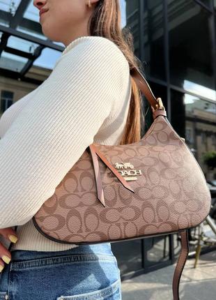 Женская коричневая сумка с фирменным принтом, coach из экокожи люксового качества2 фото