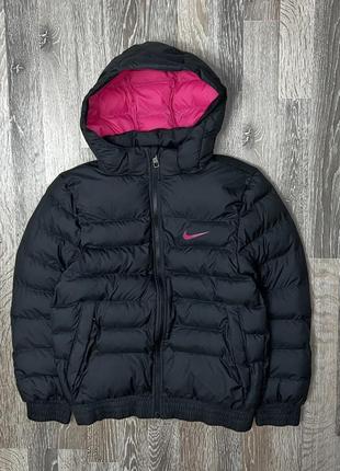 Оригинальная, теплая курточка nike puffer jacket synthetic fill размер 10-12 лет