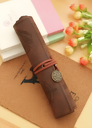 Шкіряний пенал. карта скарбів. ретро. косметичка. сумка. олівці.